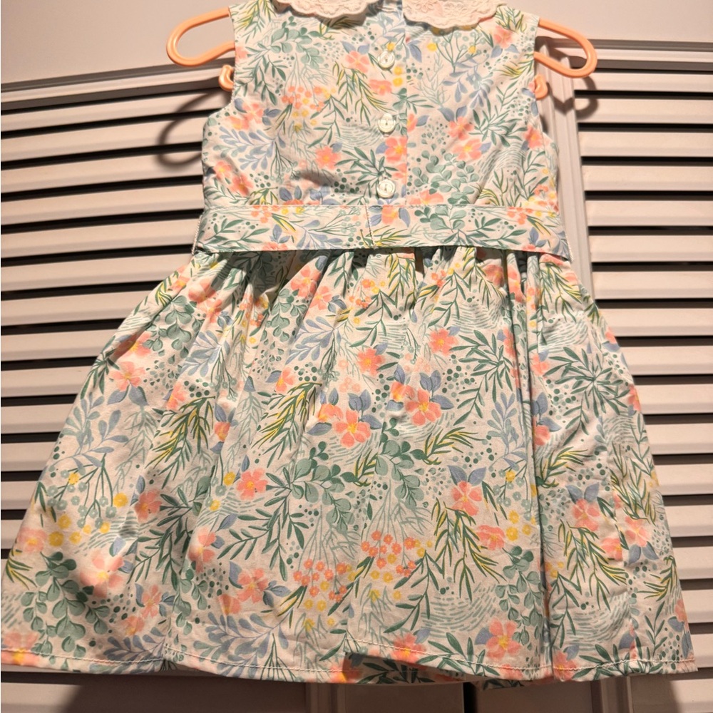 Girls' Floral Lace-Collar Dress in Pastel Green by - Picture 2 of 4